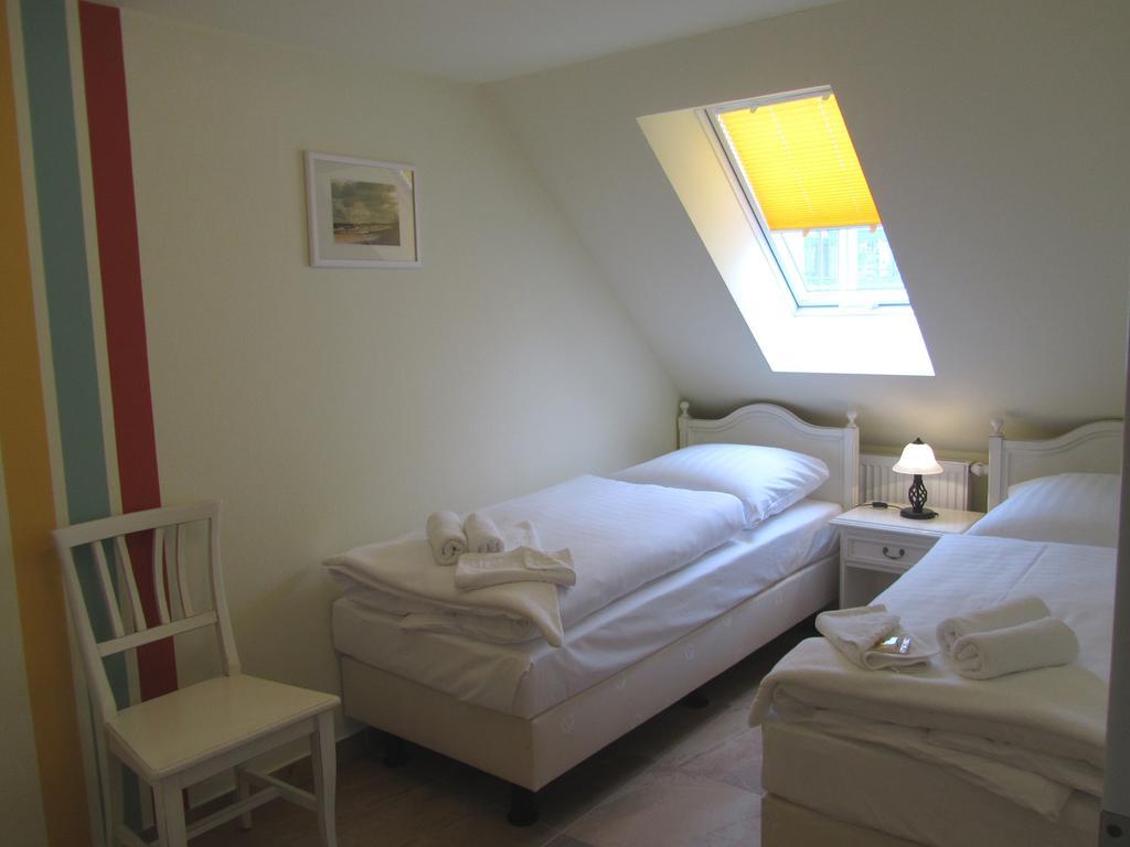 בינץ Apartmenthaus Hus Uebi By Rujana חדר תמונה