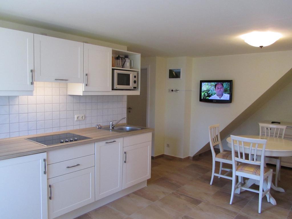בינץ Apartmenthaus Hus Uebi By Rujana חדר תמונה
