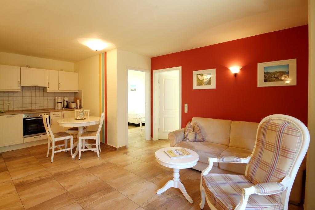בינץ Apartmenthaus Hus Uebi By Rujana מראה חיצוני תמונה